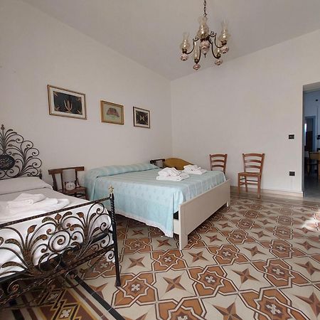Casa Vacanze Zarinu אורגוסולו מראה חיצוני תמונה