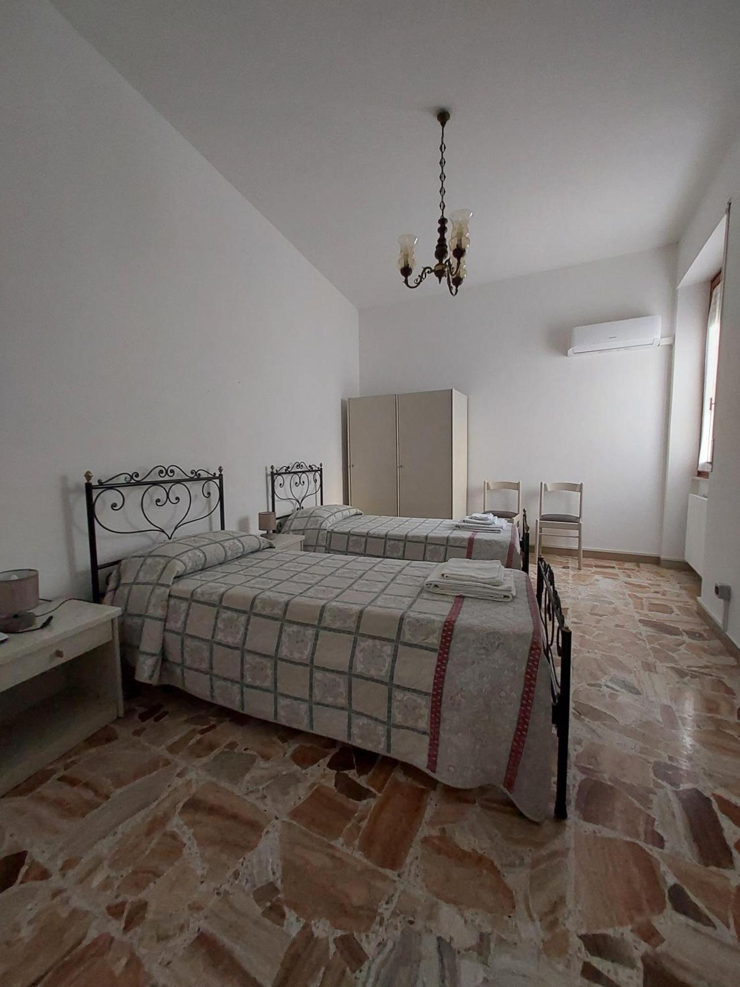 Casa Vacanze Zarinu אורגוסולו מראה חיצוני תמונה